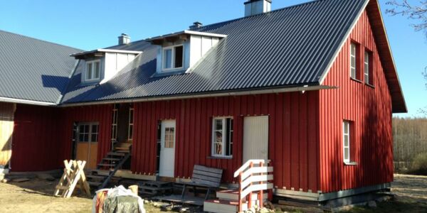 Rotes Holzhaus in Finnland 3
